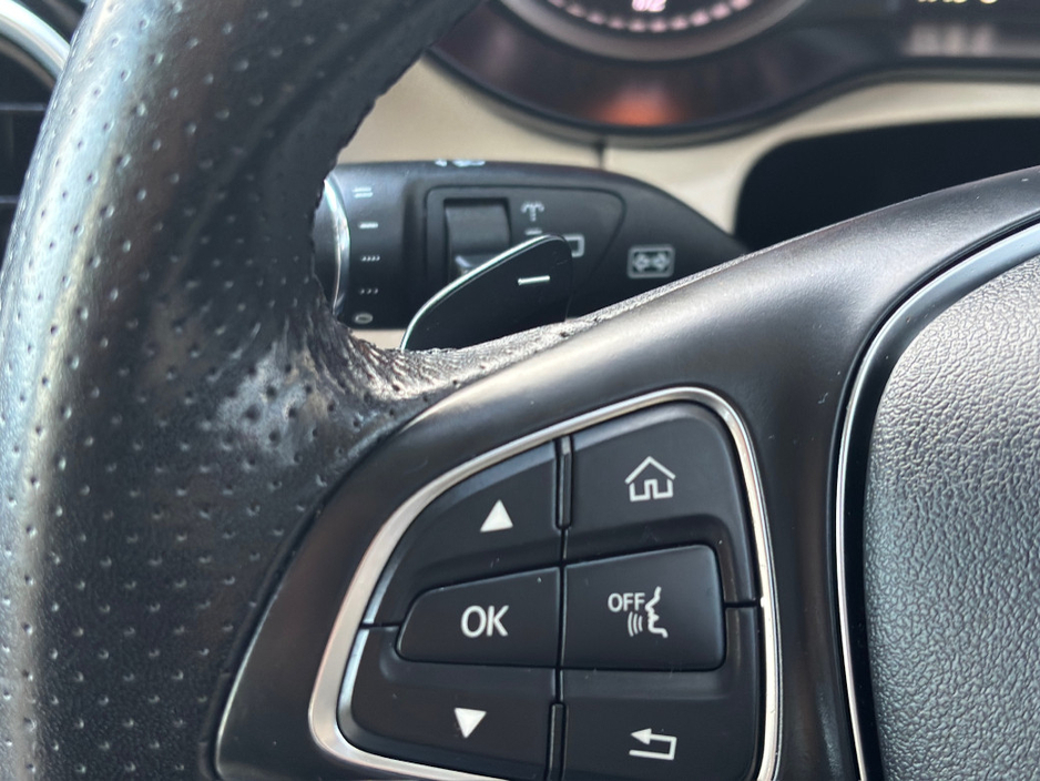 2017 Mercedes-Benz GLC Class - image 11