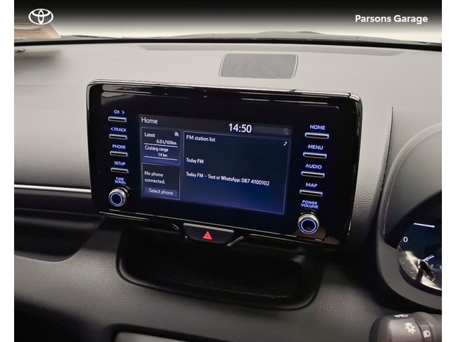 2022 Toyota Yaris 1.5 LUNA 4DR €19,995