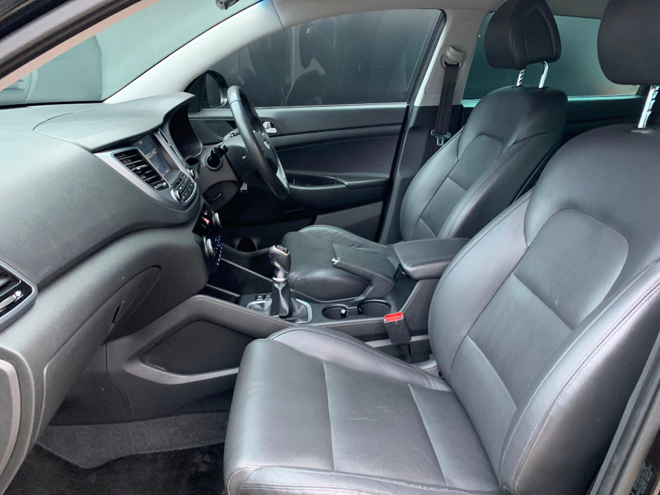2017 Hyundai Tucson 1.7 CRDI EXECUTIVE 5DR // GREAT CONDITION // LEATHER, HEATED SEATS AND SAT NAV // €12,950