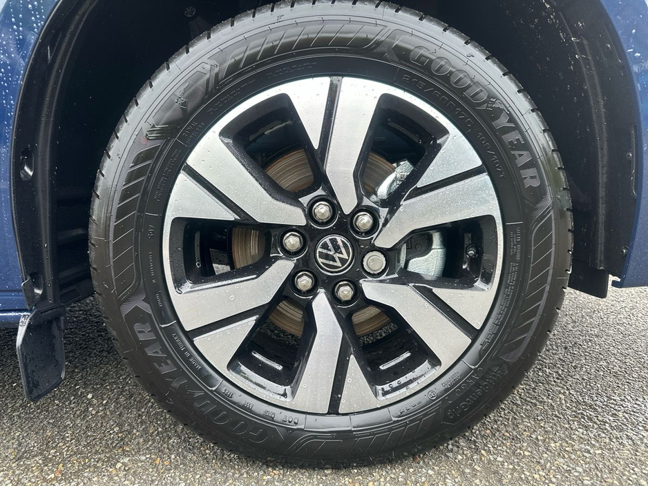 2026 Volkswagen Transporter TRENDLINE PLUS LWB 150HP MANUAL €36,965