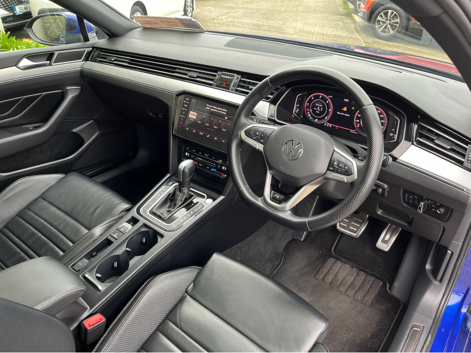 2021 Volkswagen Passat - image 18