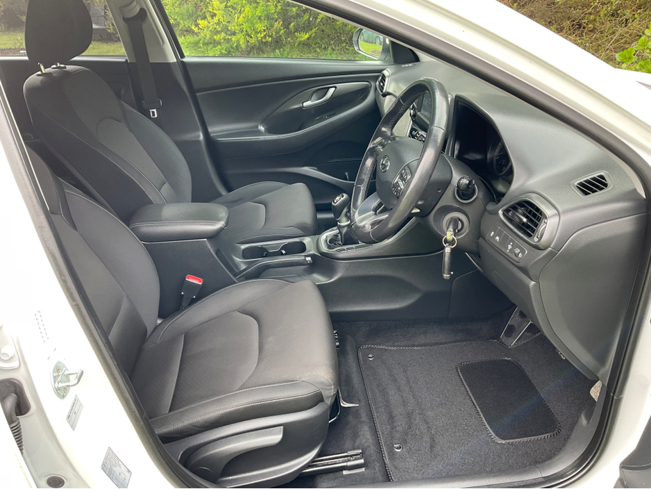 2017 Hyundai i30 - image 18