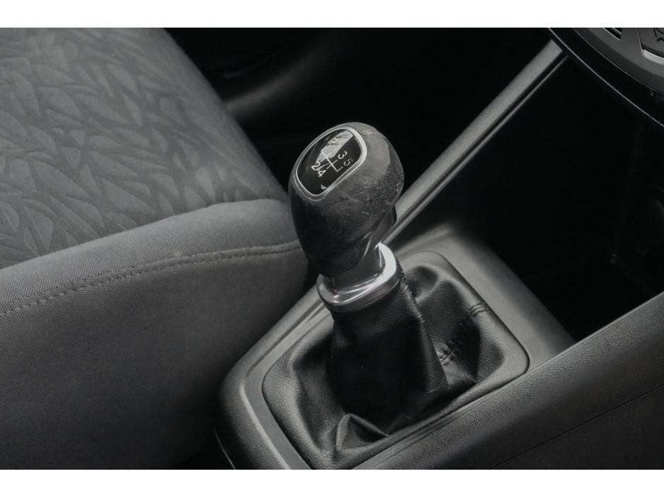 2013 Hyundai ix20 - image 11