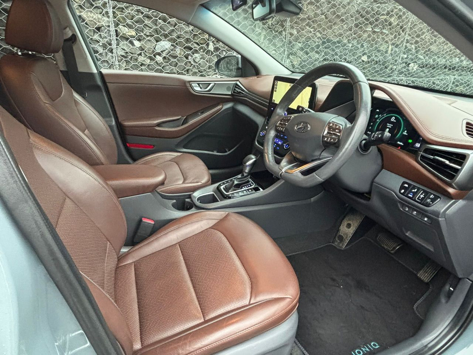 2020 Hyundai Ioniq PREMIUM SE PHEV S-A €19,638