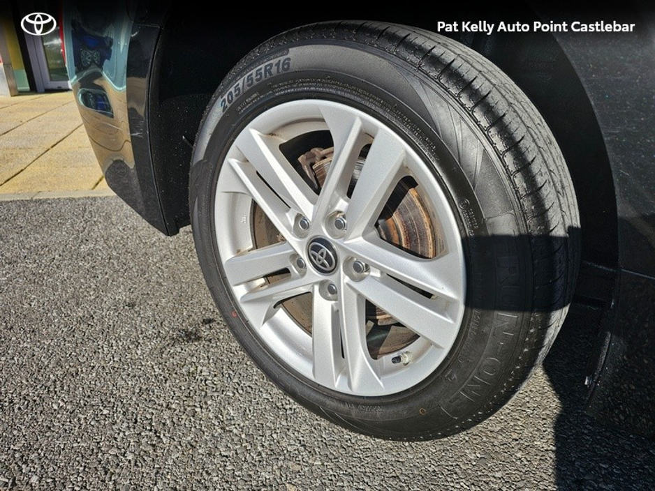 2020 Toyota Corolla - image 17