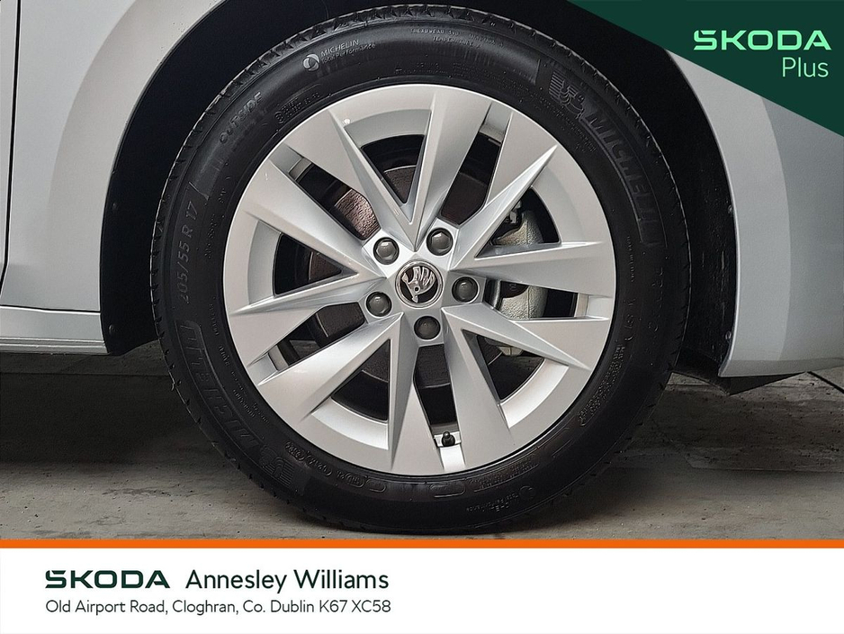 2025 Skoda Octavia Combi Selection 2.0Tdi 115Bhp €33,950