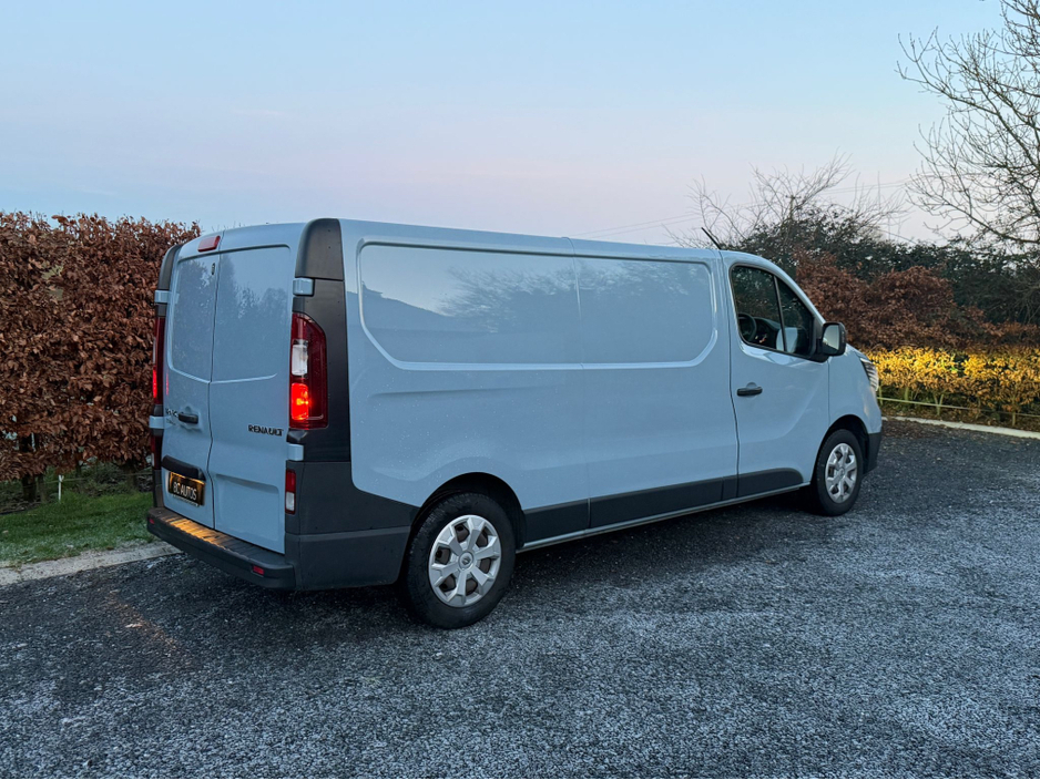2022 Renault Trafic 2022 Renault Trafic 2.0 130 Business *As New * €19,950