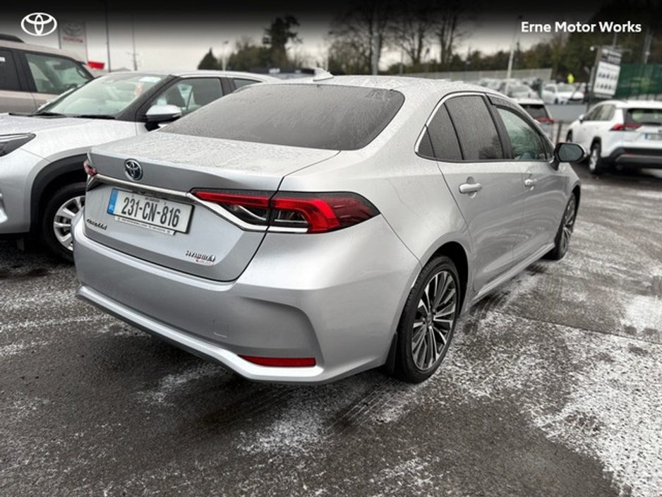 2023 Toyota Corolla COROLLA HYB LUNA Sport SALOON €28,995