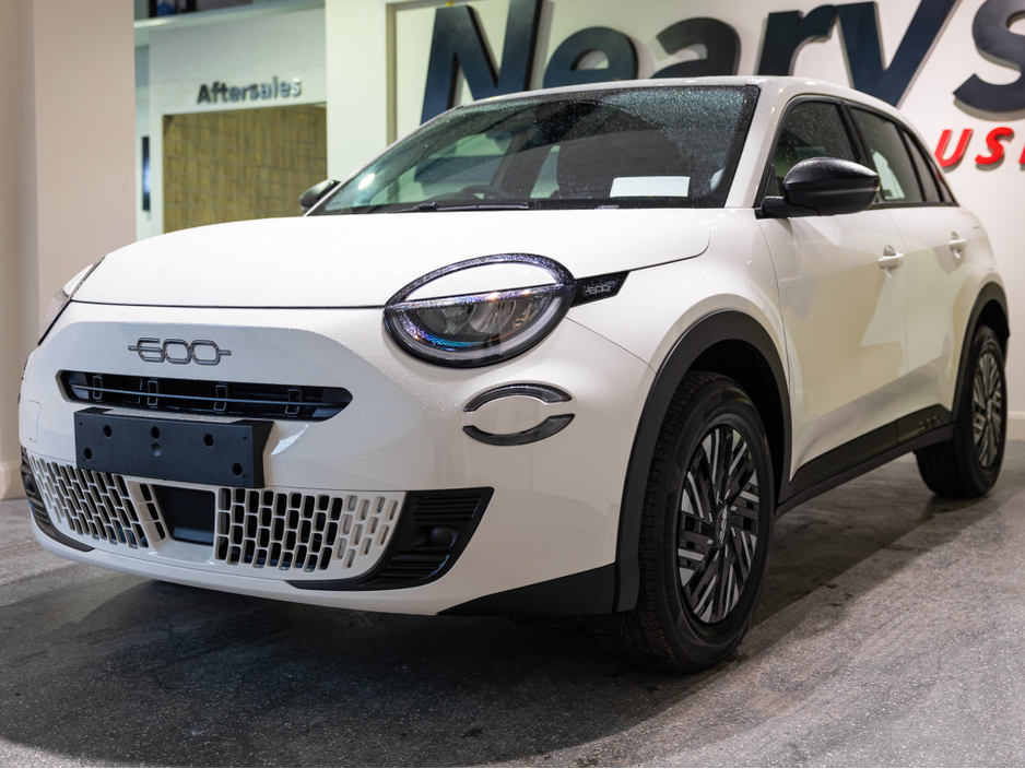 2026 Fiat 600 - image 3