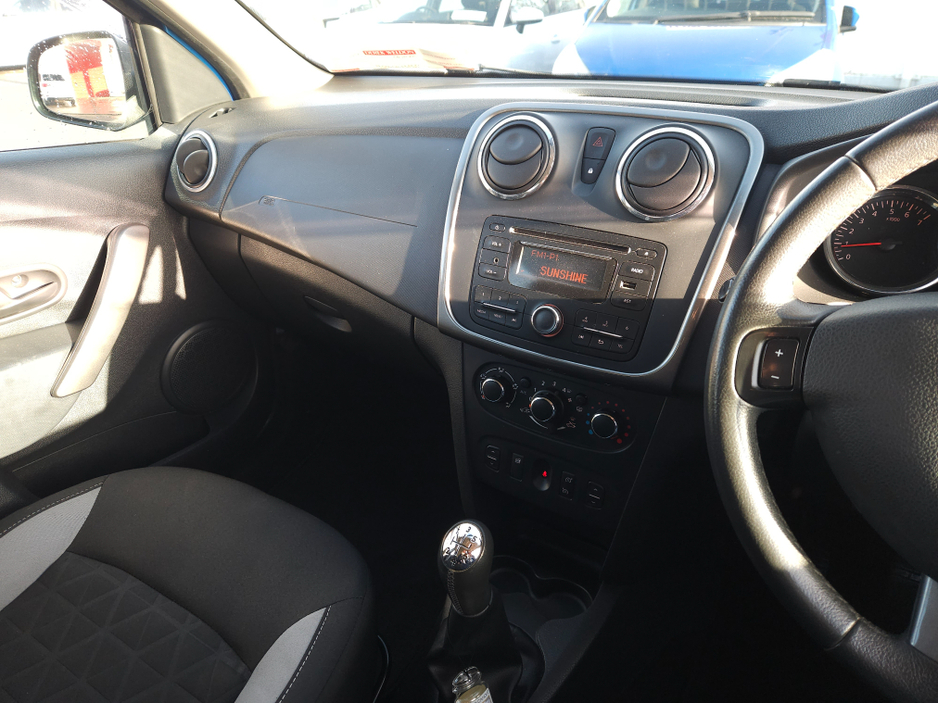 2015 Dacia Sandero STEPWAY SIGNATURE 1.5 DCI 90 4
