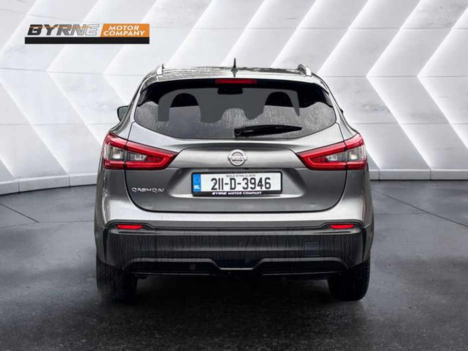 2021 Nissan Qashqai - image 4