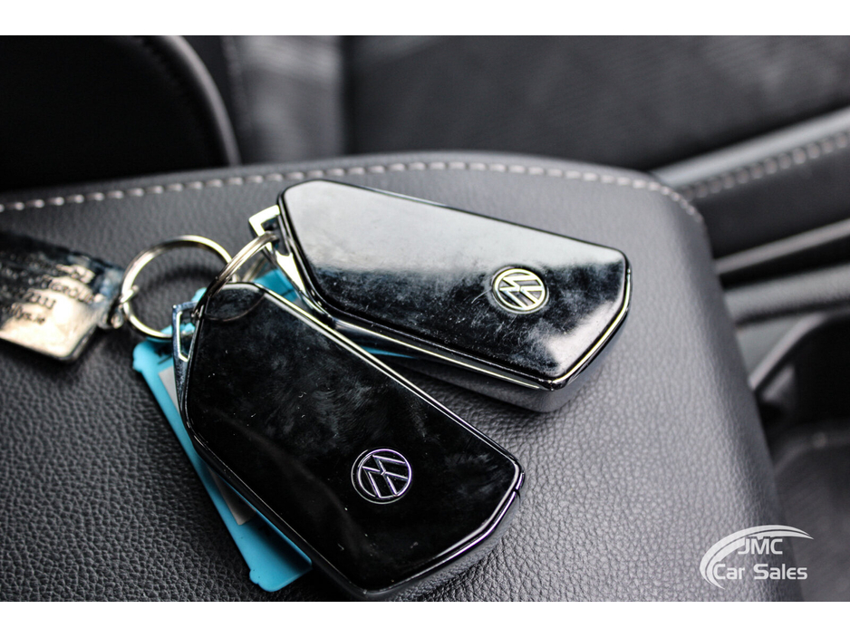 2024 Volkswagen Golf - image 20