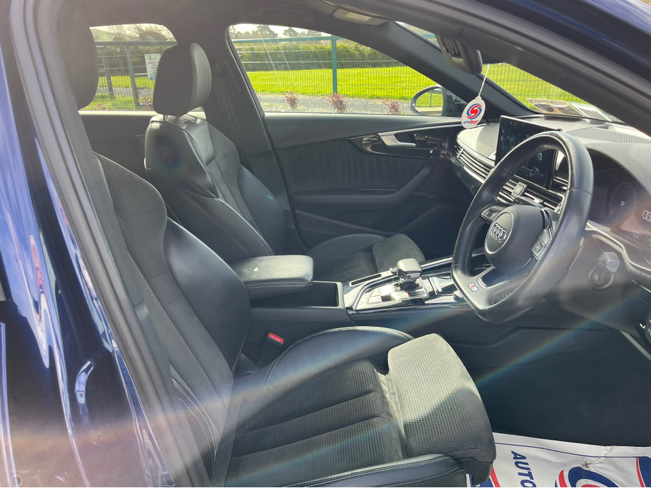 2020 Audi A4 - image 15