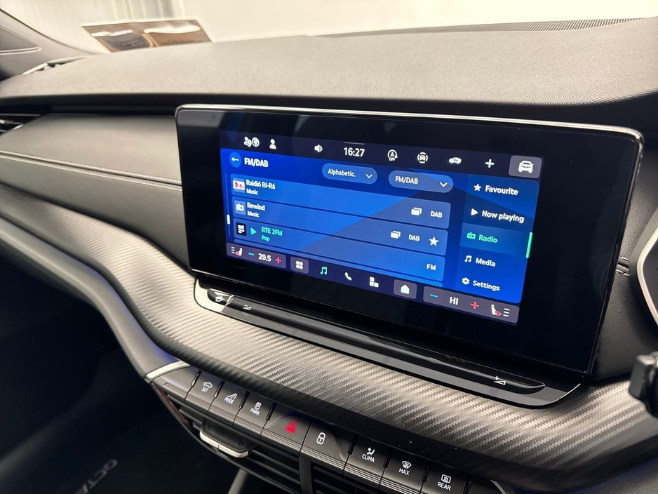 2025 Skoda Octavia - image 18