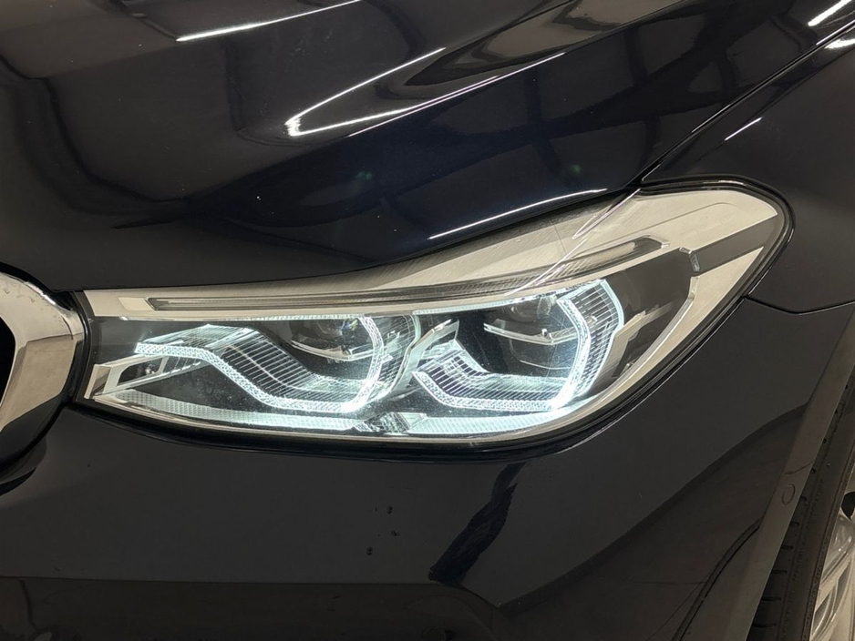 2019 BMW 6 Series - image 21