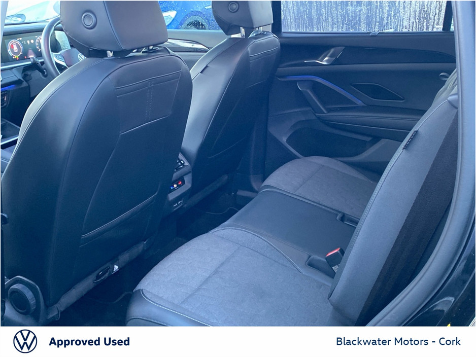 2025 Volkswagen Tayron - image 23