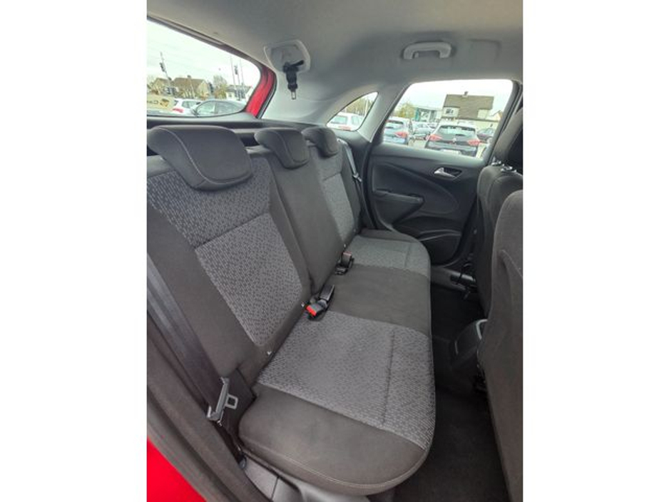 2022 Opel Crossland - image 7