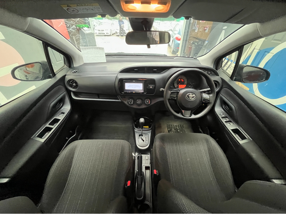 2018 Toyota Vitz - image 13