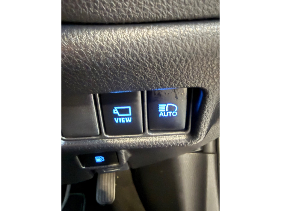 2020 Toyota C-HR 1.8 HYBRID LUNA €21,890