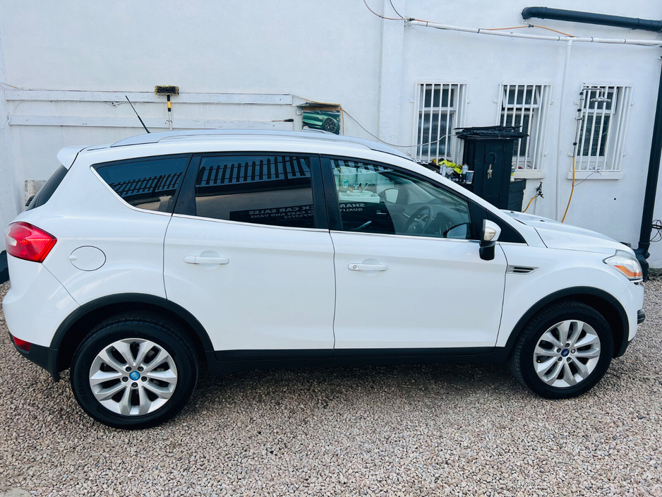 2012 Ford Kuga - image 9