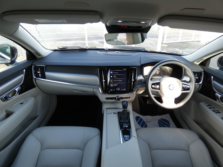 2019 Volvo V90 D4 (190hp) Momentum Auto €22,450