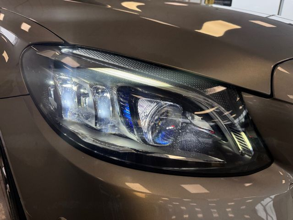 2020 Mercedes-Benz C Class - image 20