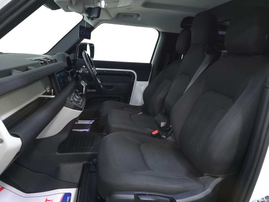 2021 Land Rover Defender  €54,950