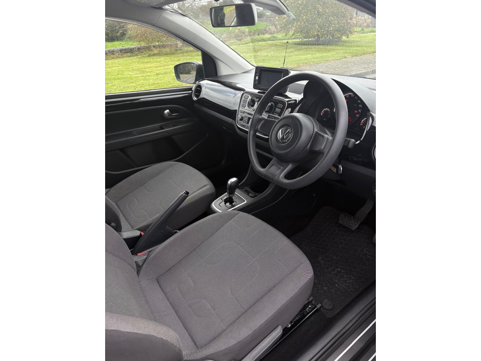 2015 Volkswagen up! - image 6