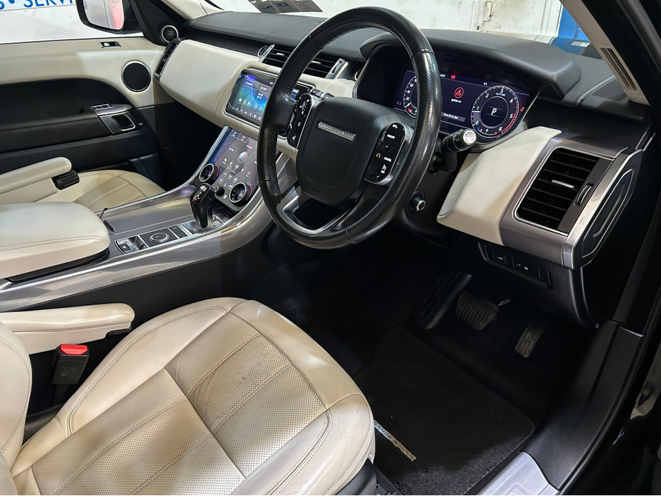 2018 Land Rover Range Rover Sport - image 10