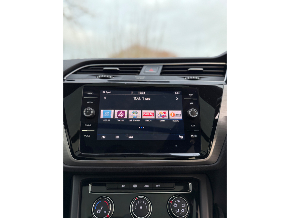 2018 Volkswagen Touran - image 17