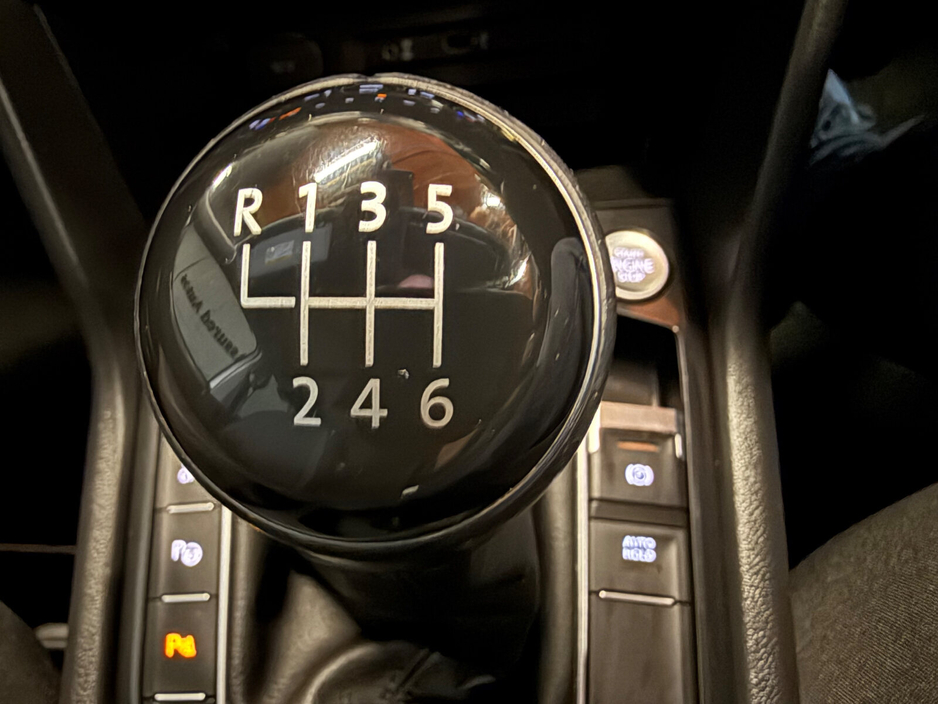 2017 Volkswagen Tiguan - image 17