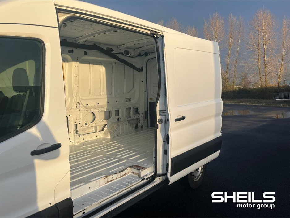 2020 Ford Transit - image 6