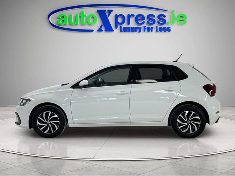 2022 Volkswagen Polo - image 7