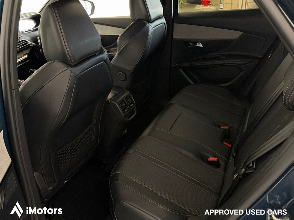 2023 Peugeot 3008 - image 13