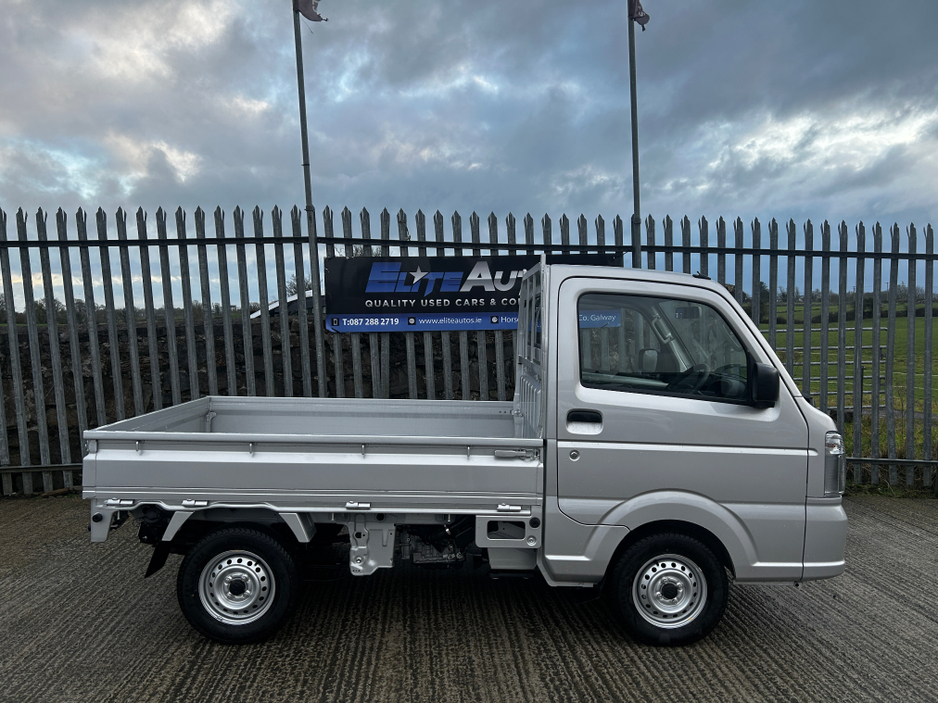 2025 Suzuki Carry Kai 660cc 350 kg Automatic 4wd €11,995