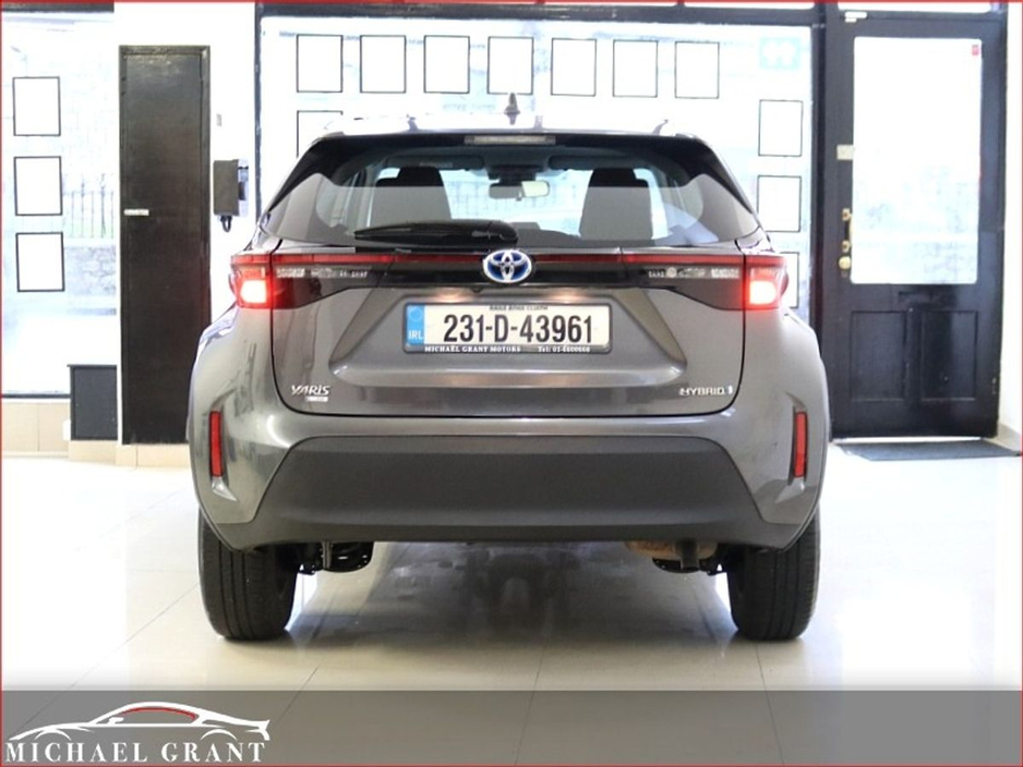 2023 Toyota Yaris Cross 1.5 HYBRID CVT AUTOMATIC LUNA 1 OWNER IRISH CAR €24,900