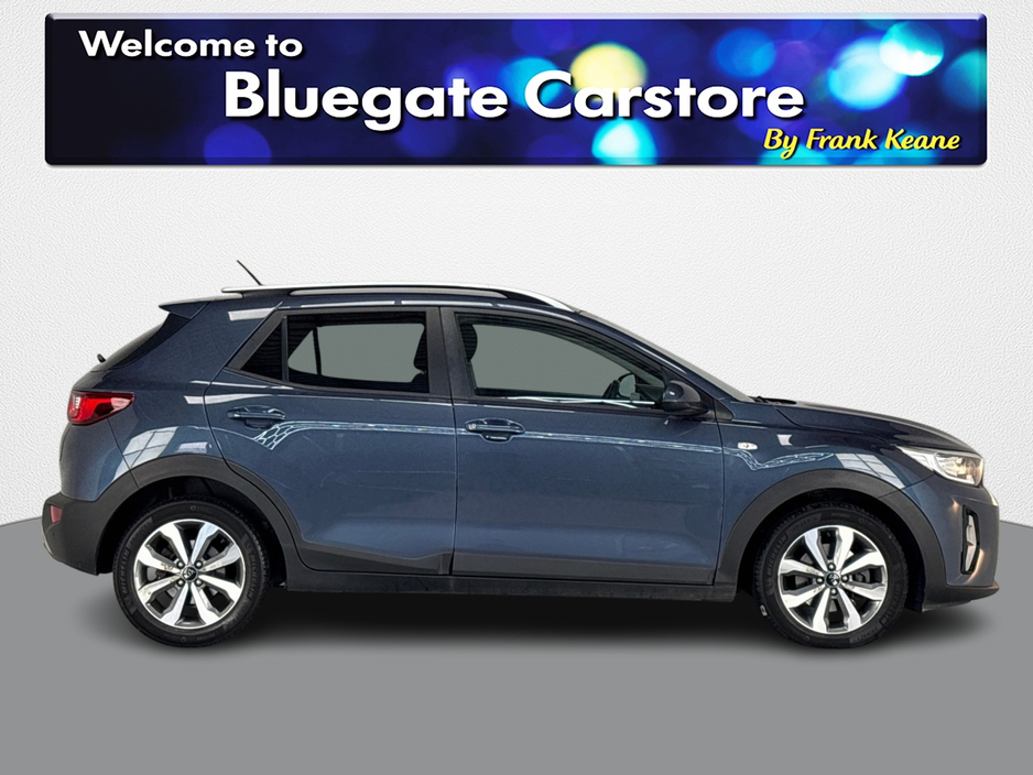 2021 Kia Stonic - image 2