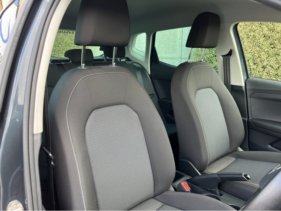 2023 SEAT Arona - image 10