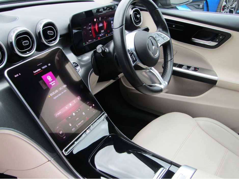 2022 Mercedes-Benz C Class - image 11