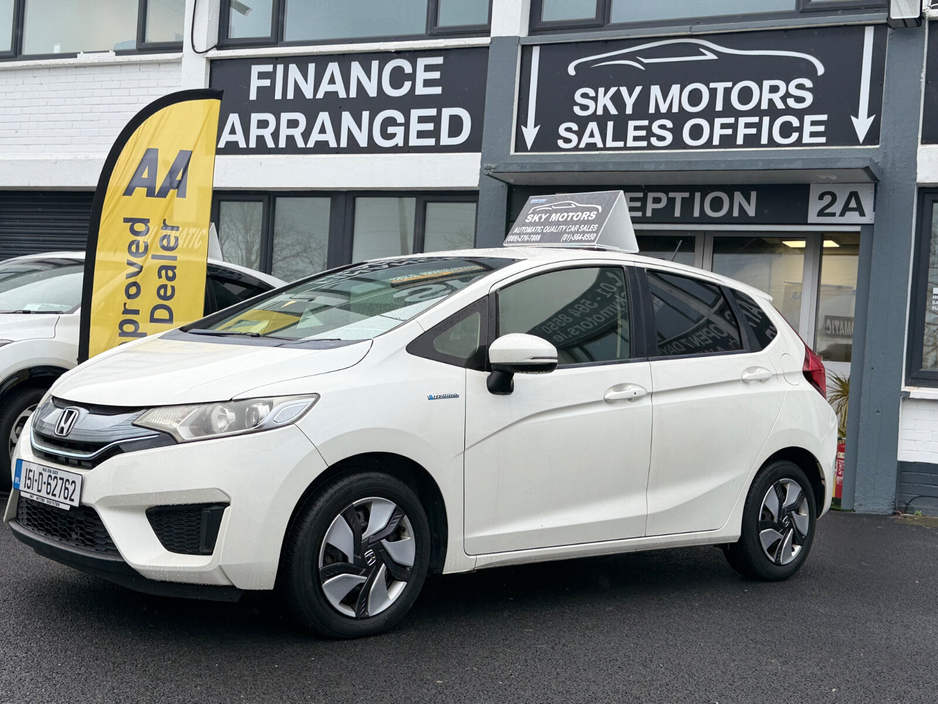 2015 Honda Fit - image 4