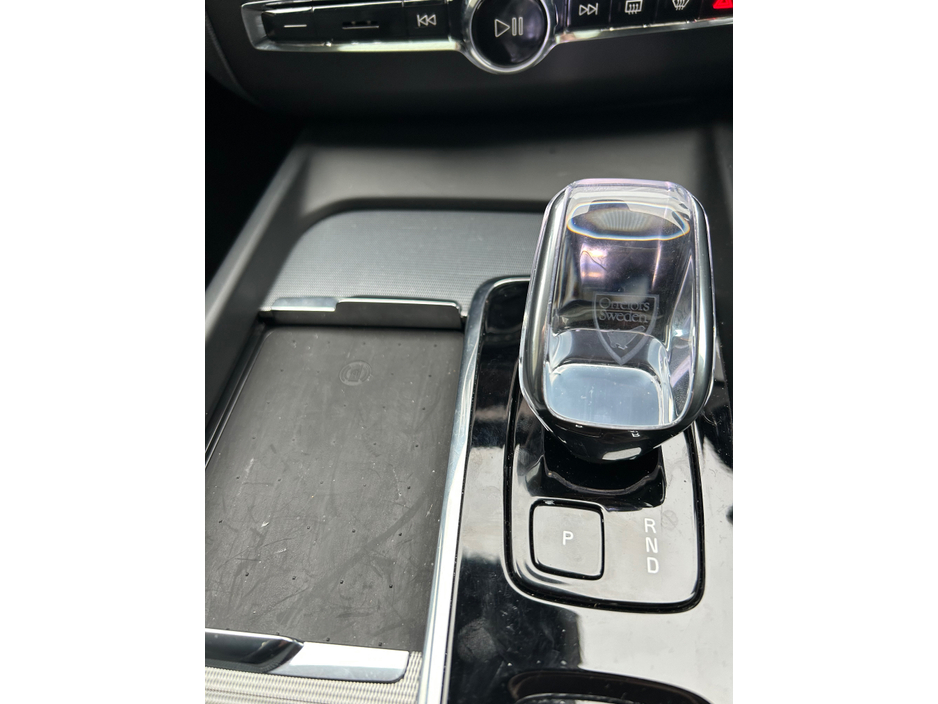 2025 Volvo XC60 + T6 PHEV  PLUS  AWD BLACK EDITION €61,800