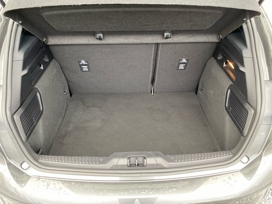 2025 Ford Focus - image 21