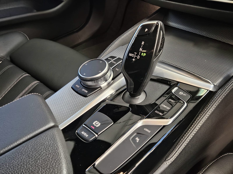 2020 BMW 5 Series 530e M Sport €31,950