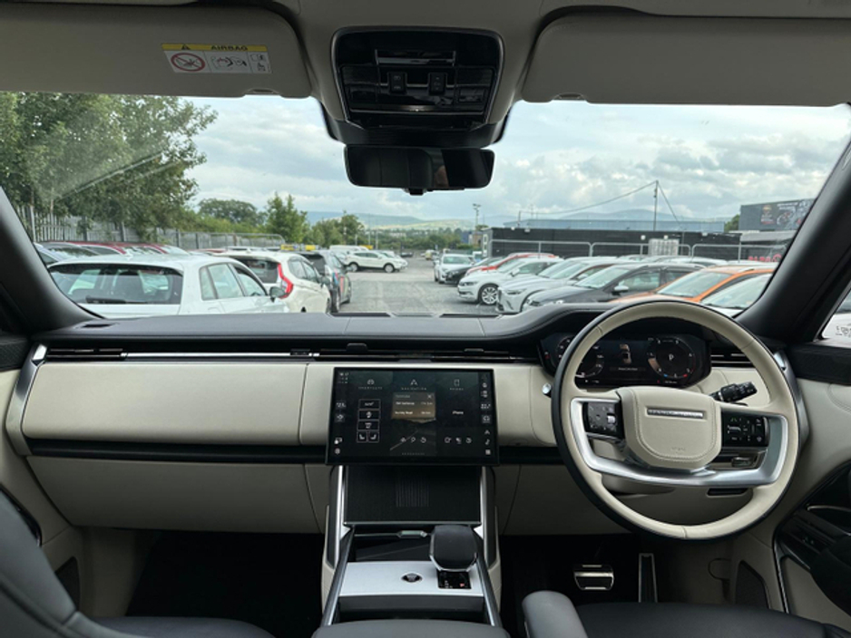 2024 Land Rover Range Rover - image 13