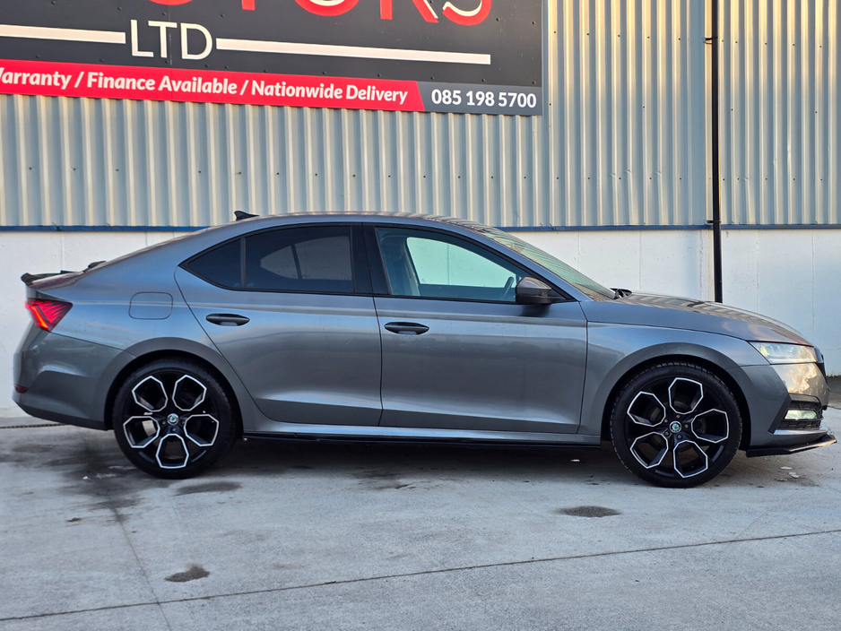 2022 Skoda Octavia - image 5