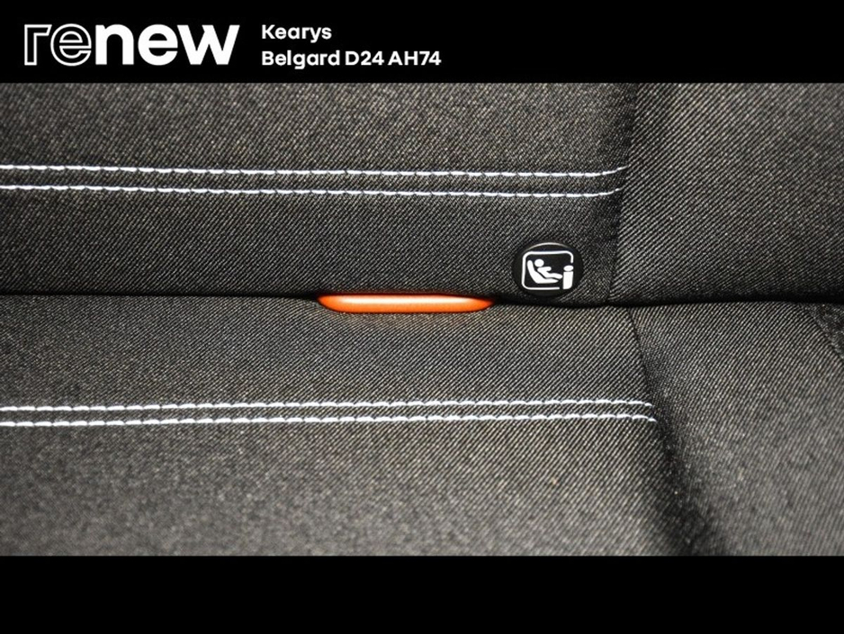 2022 Dacia Duster - image 15