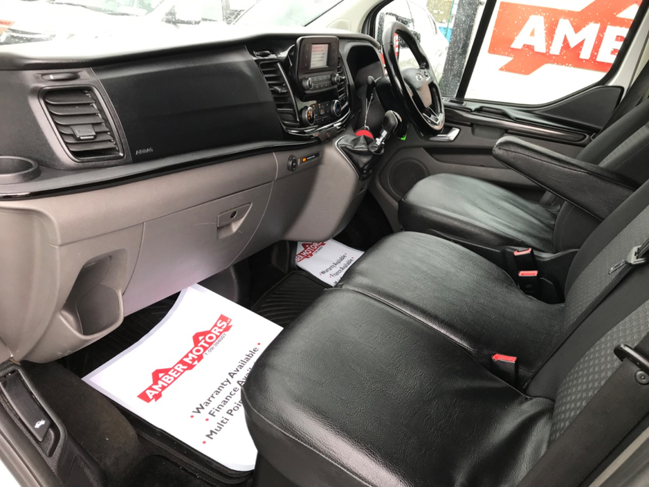 2019 Ford Tourneo - image 19