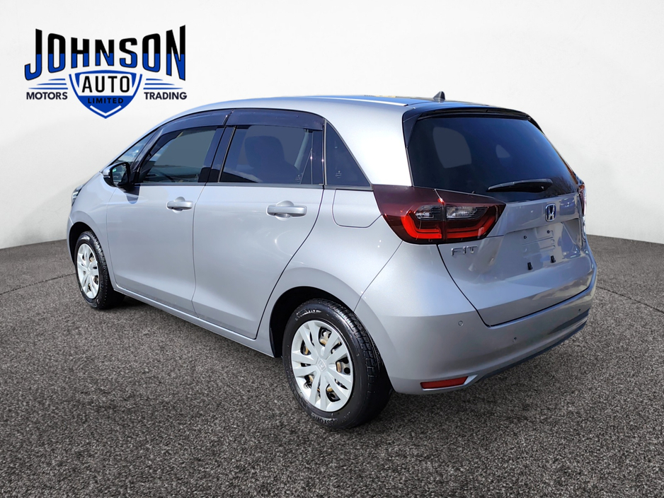 2020 Honda Fit - image 4