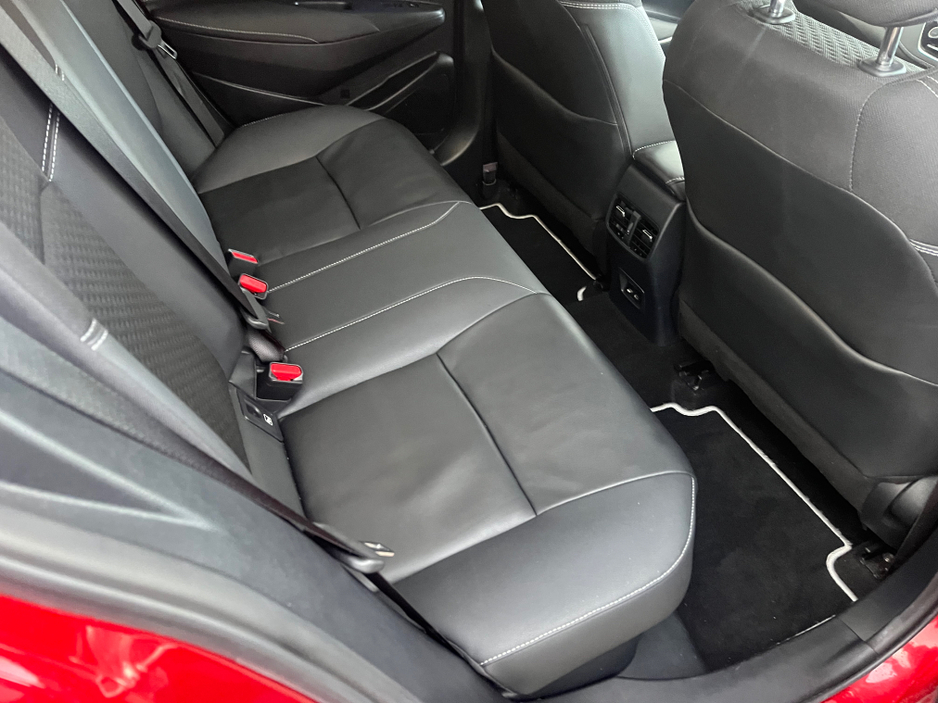2023 Toyota Corolla - image 10