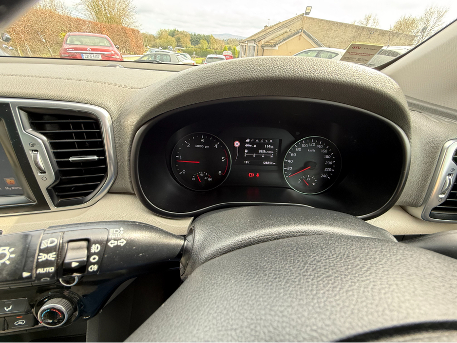 2017 Kia Sportage - image 16